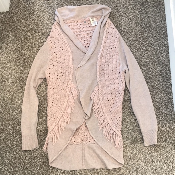 Grayish pink cardigan from anthropology - Picture 2 of 3